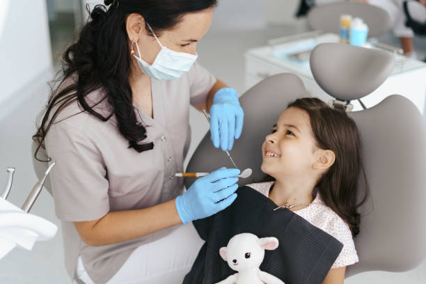 Best Mobile Emergency Dentist in Teaticket, MA